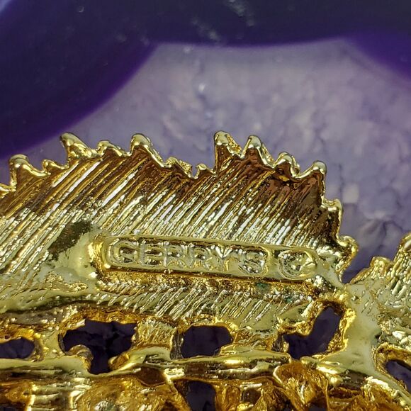 Vintage Signed Gerry's Gold Tone Pearl Aqua Blue Crystal Rhinetsone Leaf Brooch - Picture 10 of 14